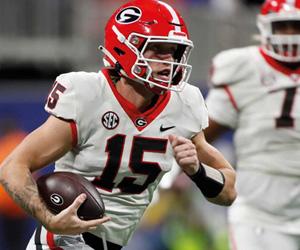  A Thrilling Review: Georgia Prevails 27-24 Against Alabama in SEC Championship| News Article by bettingoddsforfree.com